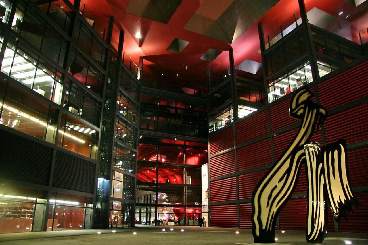 Appartamento Reina Sofia Museum House Madrid Esterno foto